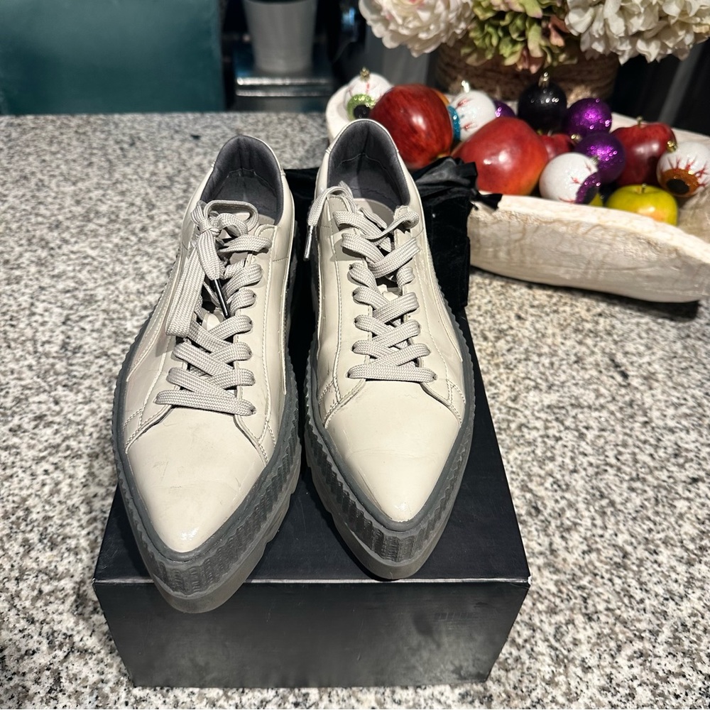 Fenty Pointy Creeper Patent Dove Grey Sneakers